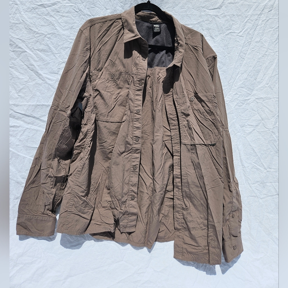 REI men's outdoors collared shirt